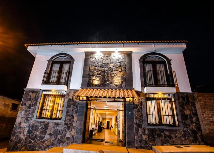 Katari Atojja Puno Hotel