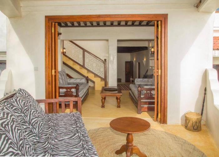 MANDA ISLAND Private Villa