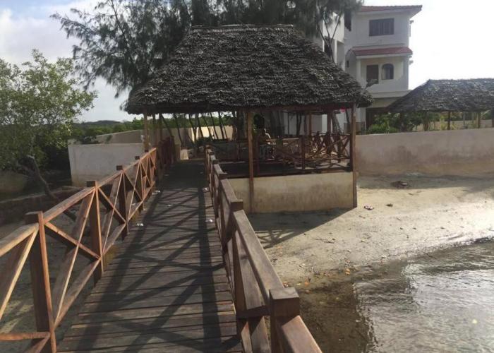 MANDA ISLAND Private Villa