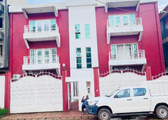 Studio meublé haut standing, Wifi, TV - Yaoundé, Omnisports