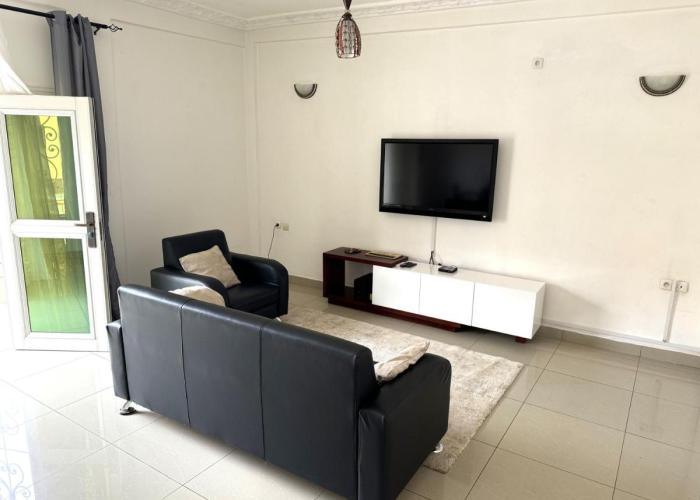 Studio meublé haut standing, Wifi, TV - Yaoundé, Omnisports