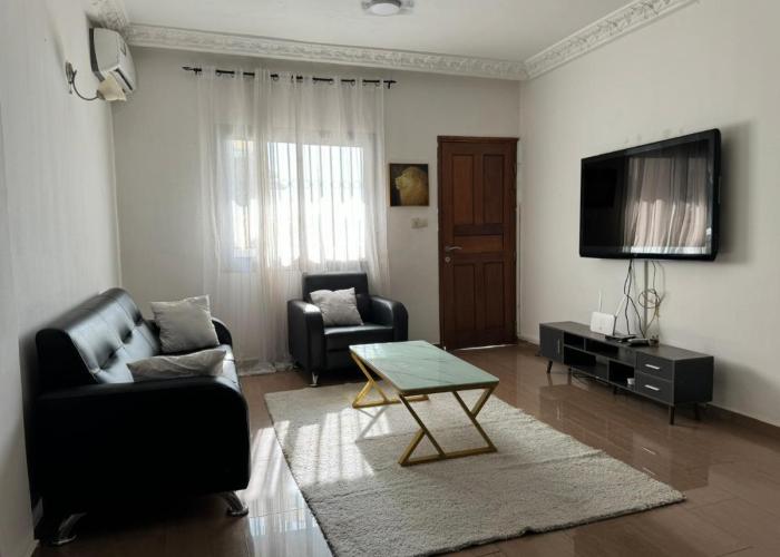 Studio meublé haut standing, Wifi, TV - Yaoundé, Omnisports