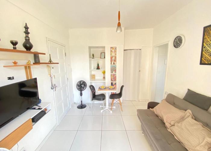 Apartamento em frente a Praia da Pituba Salvador