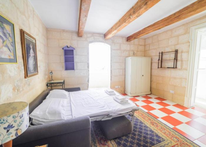 PCG - Valletta typical Townhouse