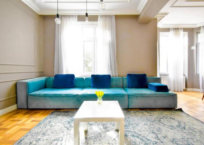 2bdr Luxury On Prime Location