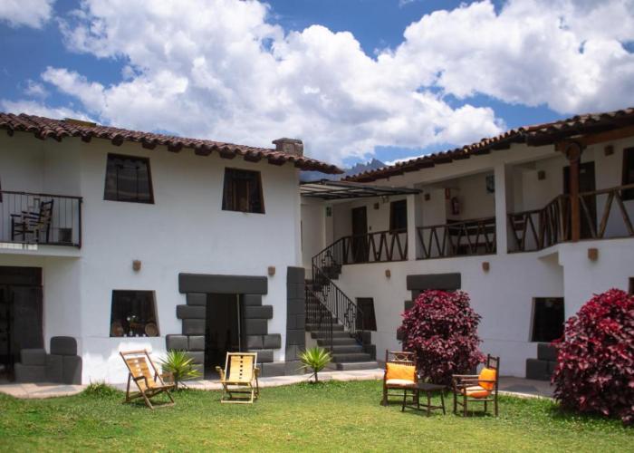 Hana'q Hostel en el Valle sagrado, junto al rió Vilcanota