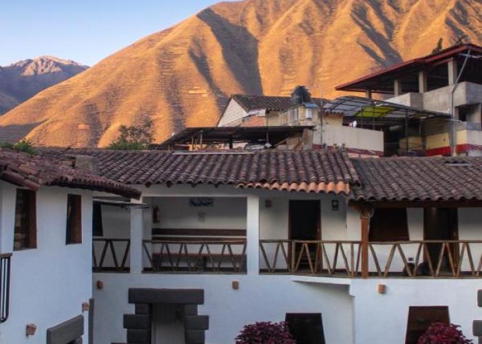Hana'q Hostel en el Valle sagrado, junto al rió Vilcanota