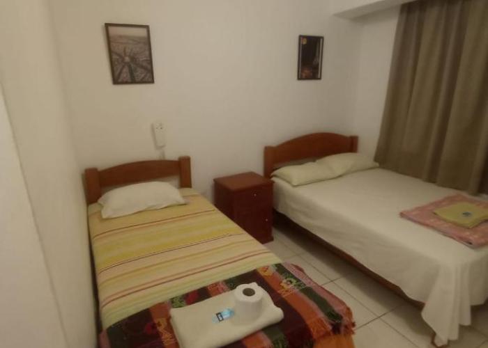 HOSTAL PARIS