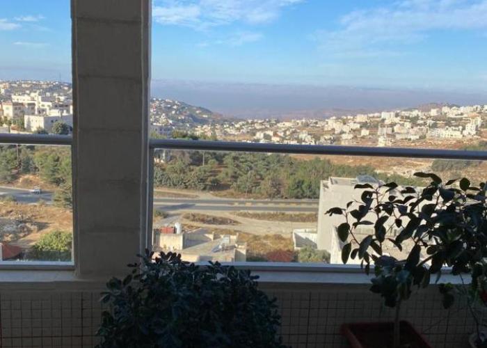 Penthouse overlooking Jordan valley