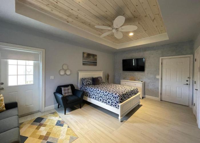 Nicoles Nest Brand New Exquisite Studio Hideaway