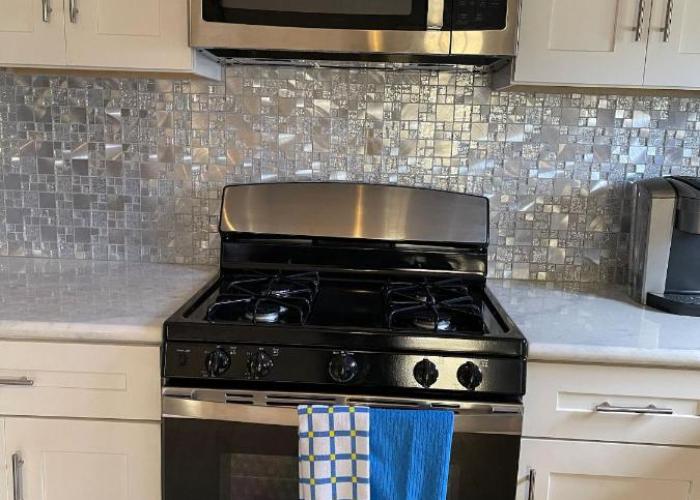 Nicoles Nest Brand New Exquisite Studio Hideaway