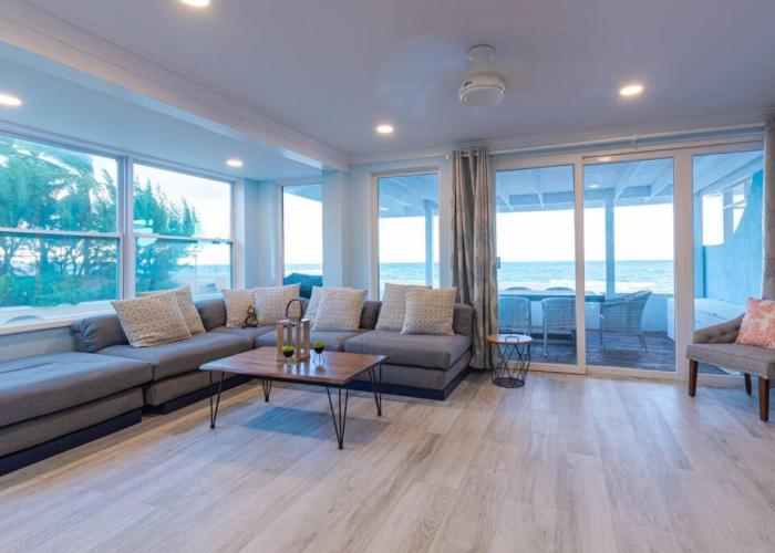 Harbour Mews - Oceanfront Townhouse
