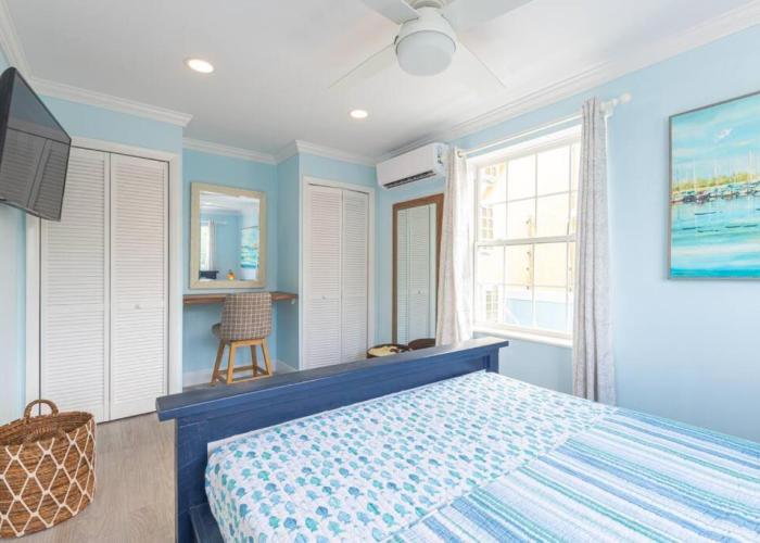 Harbour Mews - Oceanfront Townhouse