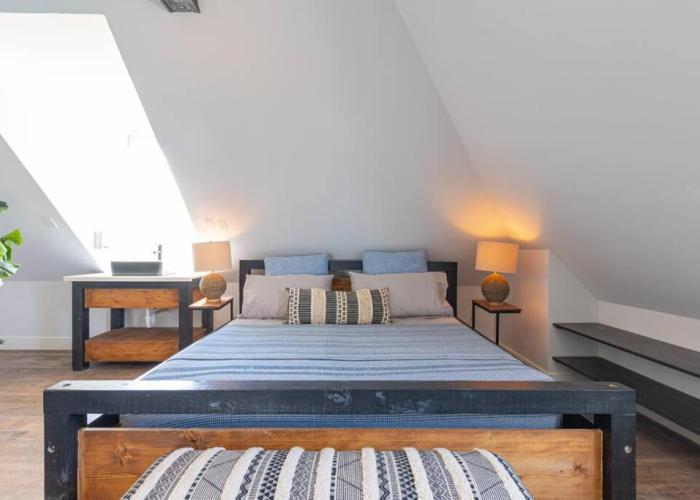 Harbour Mews - Oceanfront Townhouse