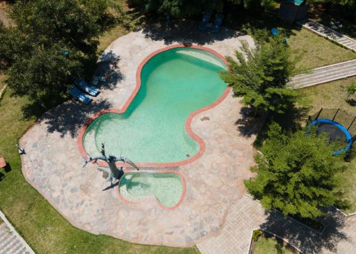 Elephant View Lodge & Apartments