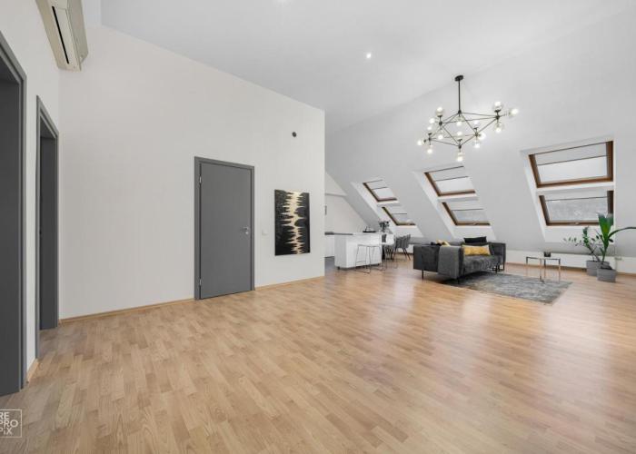 Kaunas Old Town apartment with underground parking