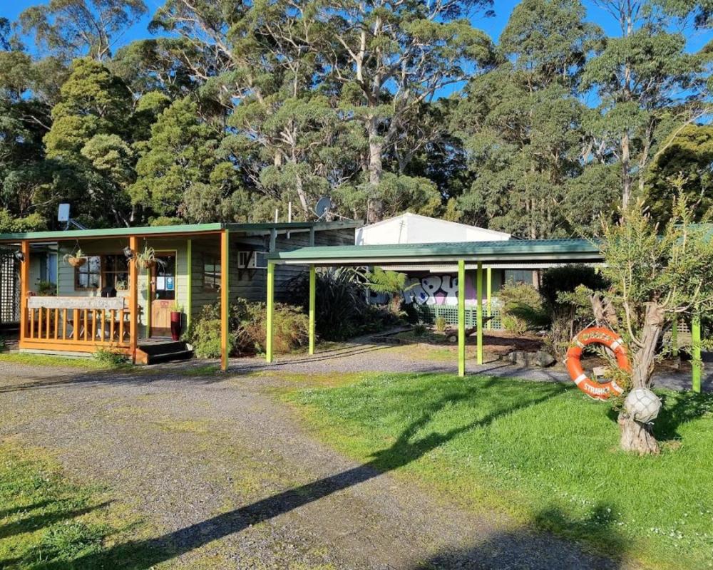 фото Strahan Backpackers