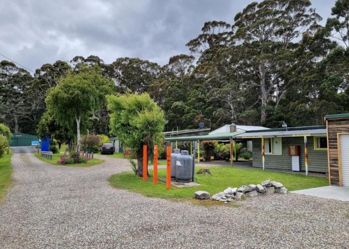 Strahan Backpackers
