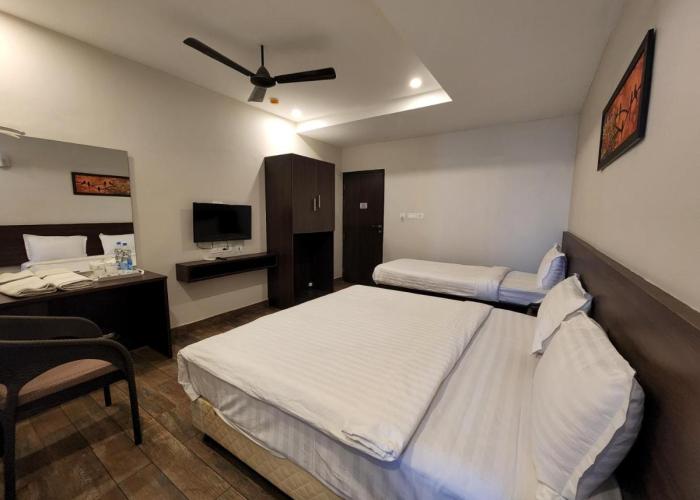 HOTEL PARK KRISHNA