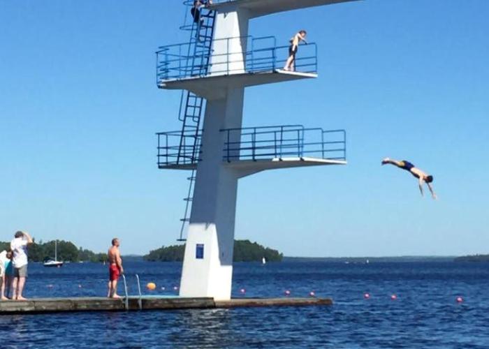 Attefallshus säng 160 bäddsoffa 160