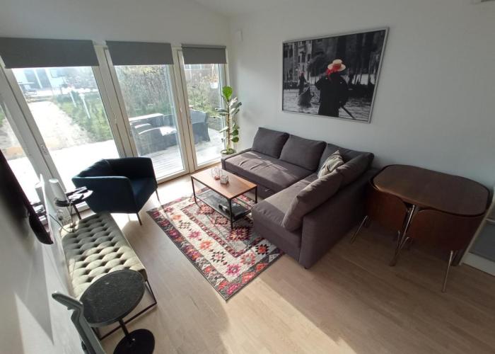 Attefallshus säng 160 bäddsoffa 160