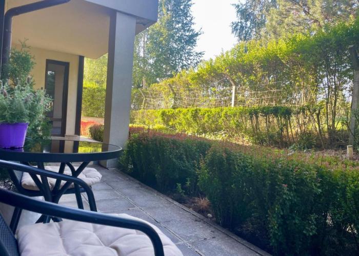 Ground floor 2-bedrooms, 2-bathrooms apartment near Bansko in a complex with pools and SPA included