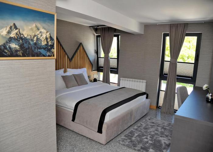 Modern Mountain