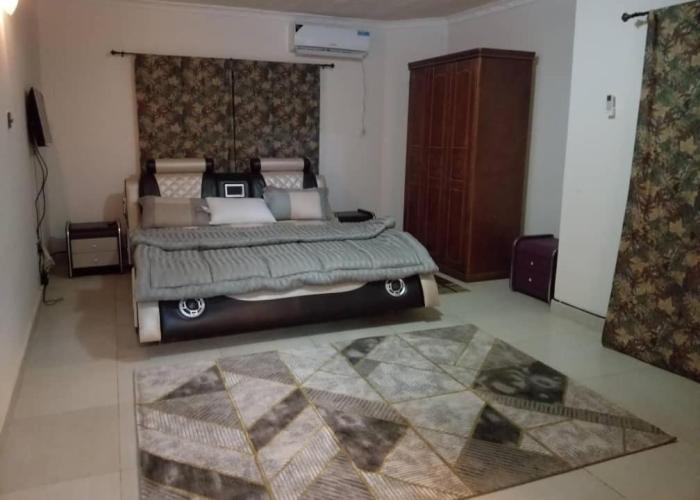 PhaGibs Inn Hotel