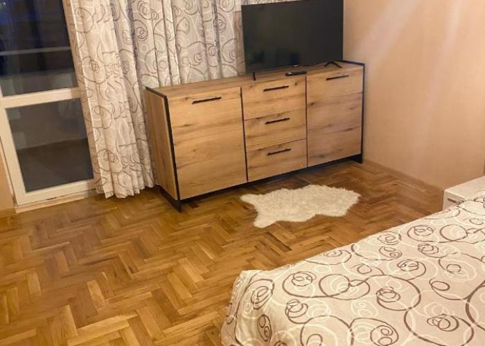 Spacious Apartment next to South Park Просторен Апартамент до Южен Парк Top Location