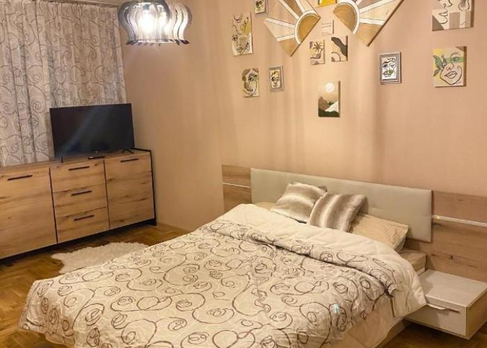 Spacious Apartment next to South Park Просторен Апартамент до Южен Парк Top Location