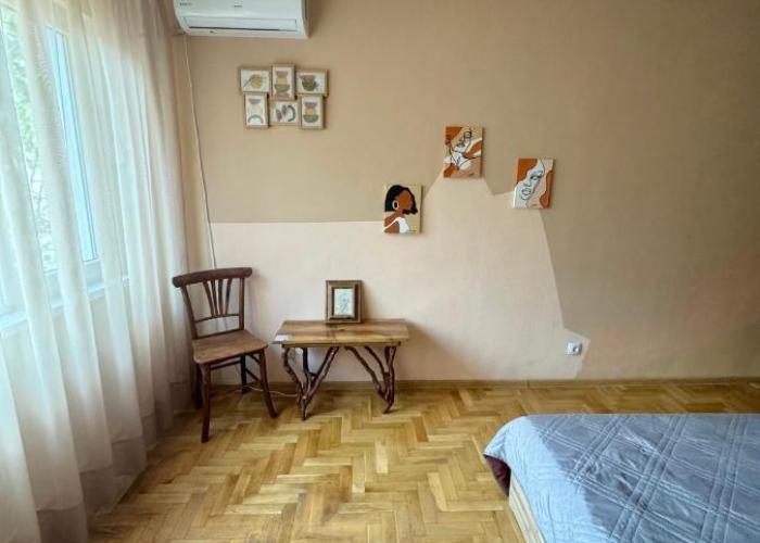 Spacious Apartment next to South Park Просторен Апартамент до Южен Парк Top Location