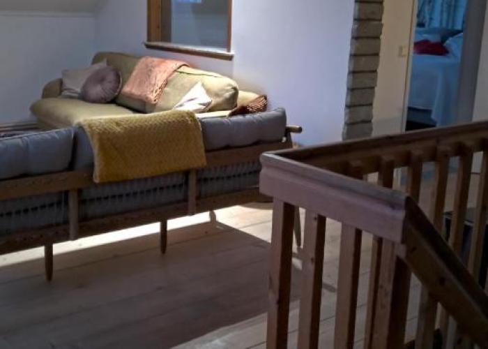Beautiful Expansive House with Sea views, large private bedrooms available in shared house