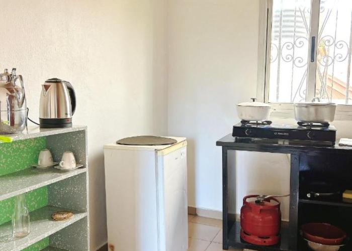 PN Meublés FULL OPTION Odza dispose une voiture et un chauffeur Gratuitement de l'aéroport au appartements a la demande du clients