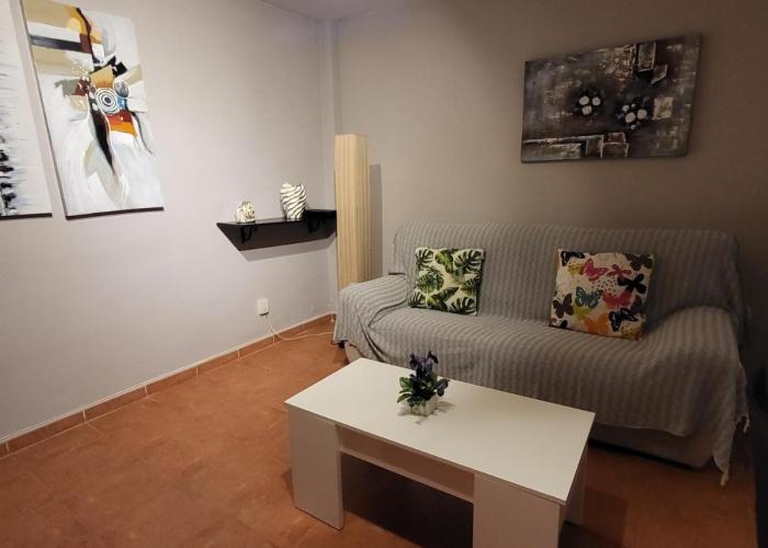 Casa baja preciosa con jardín privado en primera línea naturista!
