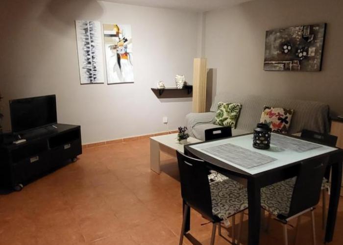 Casa baja preciosa con jardín privado en primera línea naturista!