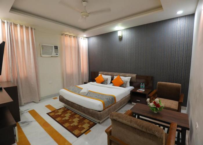 Meera Madhav Resort