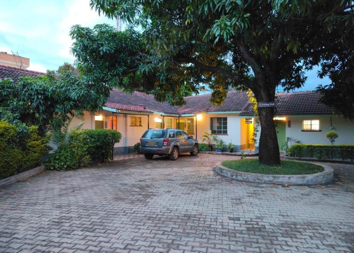 MILIMANI DRIVE LIVING I LUXE FURNISHED UNITs