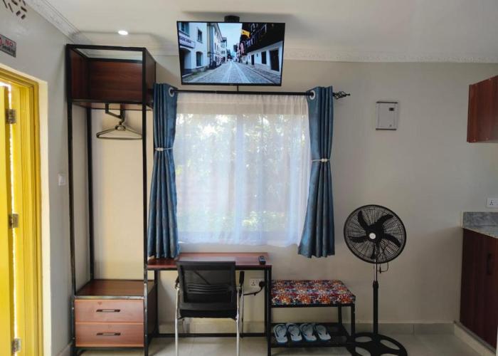 MILIMANI DRIVE LIVING I LUXE FURNISHED UNITs