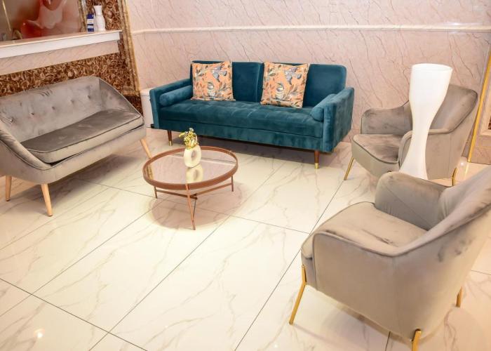 LA BEILA HOTEL MERU