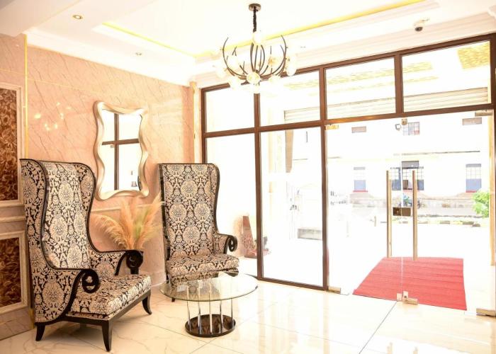 LA BEILA HOTEL MERU