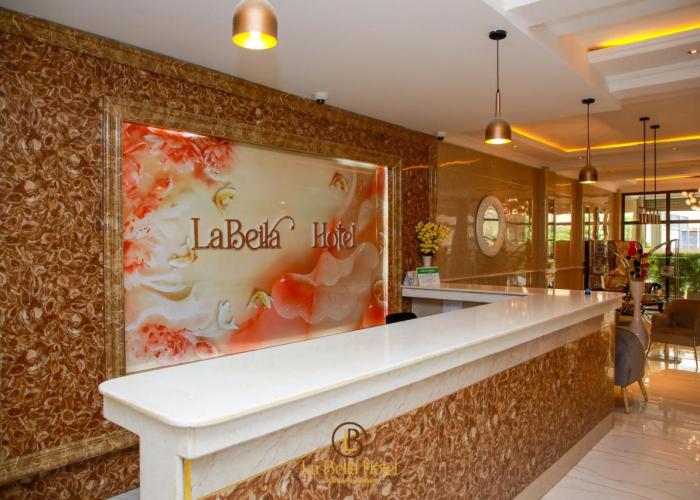 LA BEILA HOTEL MERU