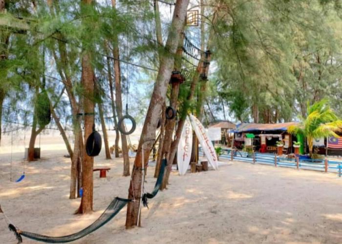 8pax Gold Coast Morib Resort - Banting Sepang KLIA Tanjung Sepat ebaa