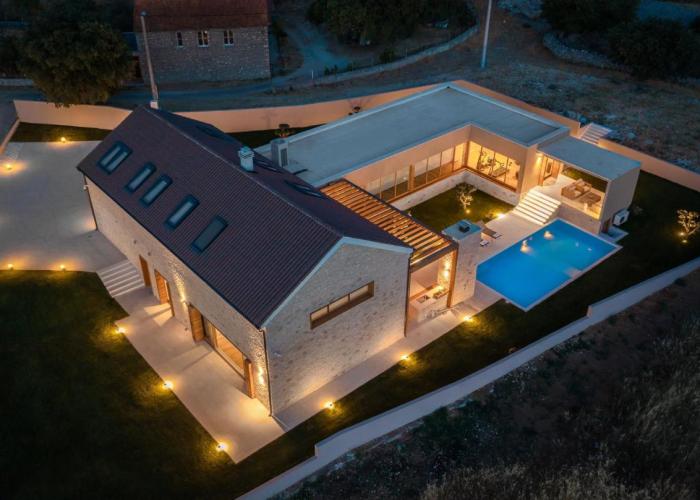 Luxury Villa Silence with Heated Pool
