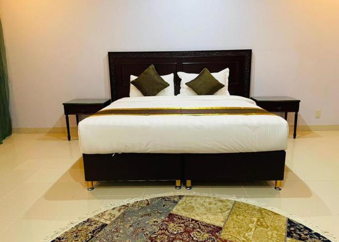 Golden Vision Hotel