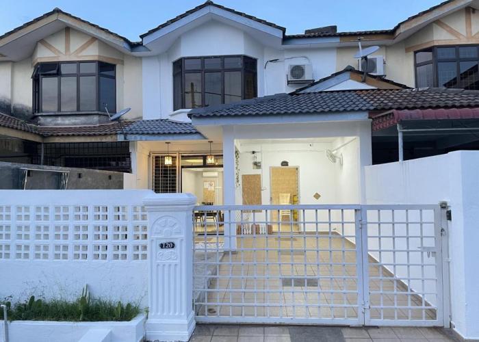 8min Port Dickson beach 17pax Pet Friendly