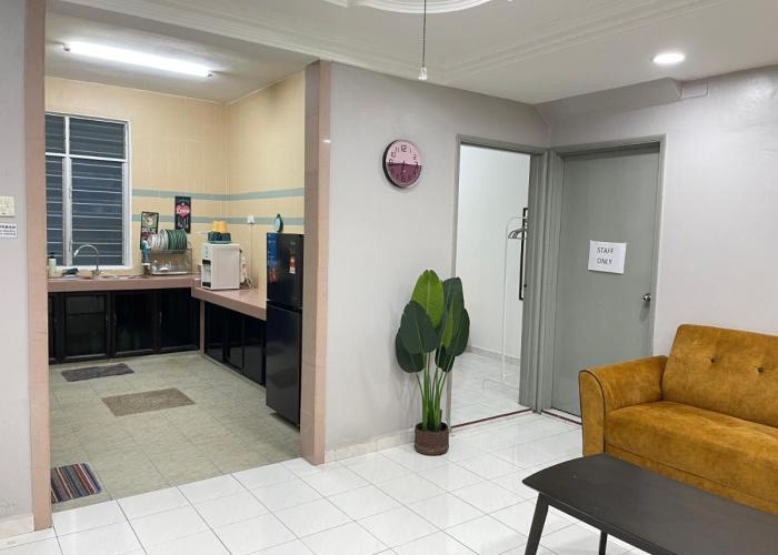 8min Port Dickson beach 17pax Pet Friendly