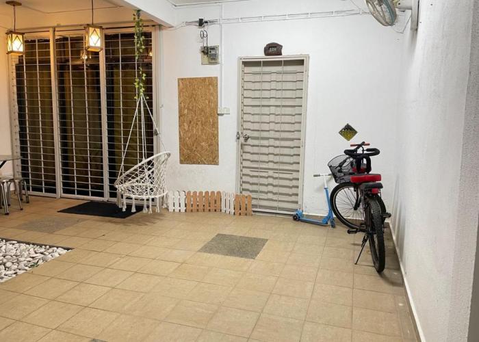 8min Port Dickson beach 17pax Pet Friendly