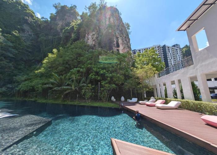 The Cove Premium Suites 7-13pax by IWH Suites