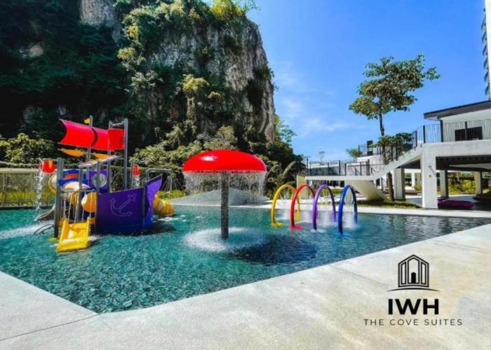The Cove Premium Suites 7-13pax by IWH Suites