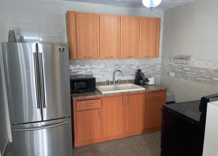 “Lucor D-Eight House” New Entire Home in the Town…